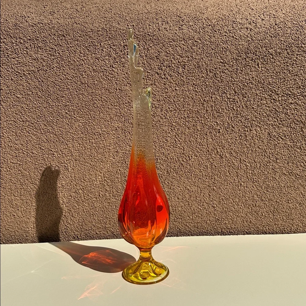 Viking Amberina 15.5” Swung Vase 6 Petal Mid Century Art Glass - Picture 5 of 12